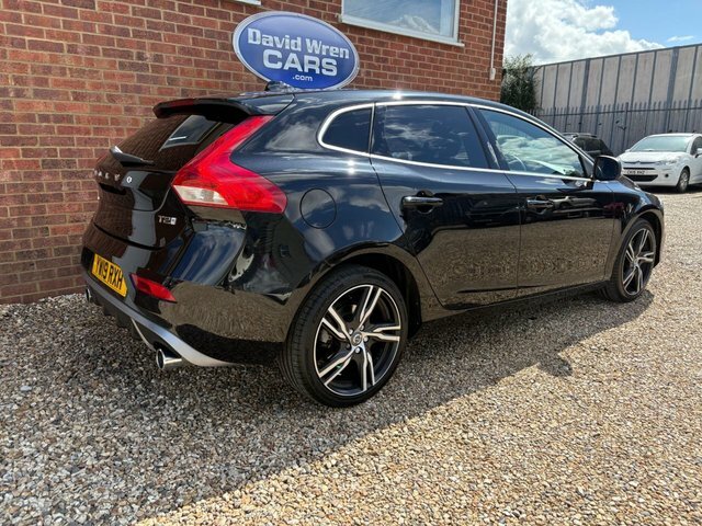 Volvo V40 T2 122 R Design Edition Grey #38