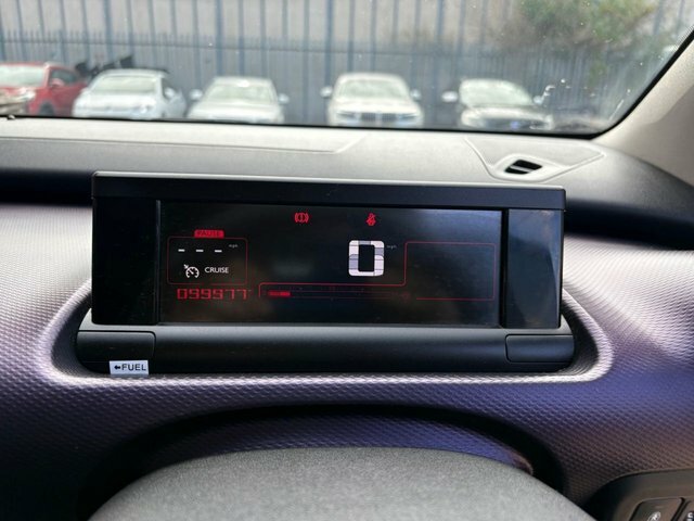 Citroen C4 Cactus 1.2 Puretech Feel 80 Bhp Red #75