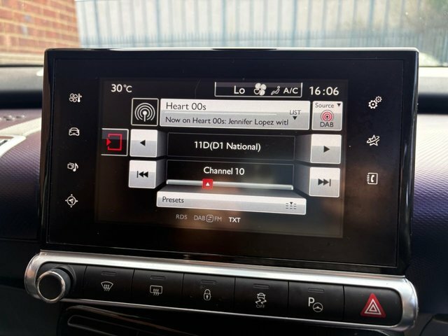Citroen C4 Cactus 1.2 Puretech Feel 80 Bhp Red #29