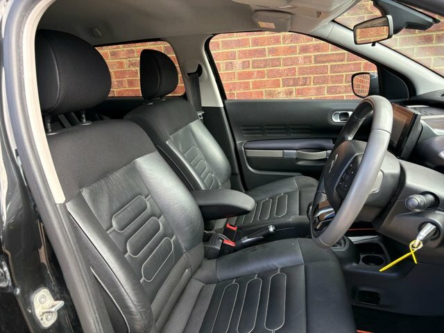 Citroen C4 Cactus 1.2 Puretech Feel 80 Bhp Red #69