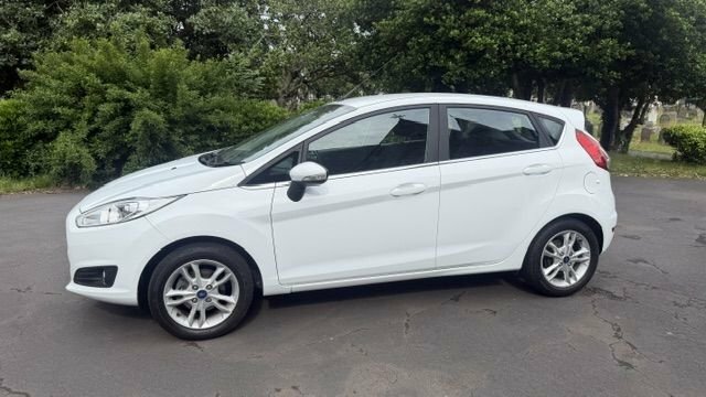 Ford Fiesta 1L Zetec White #3
