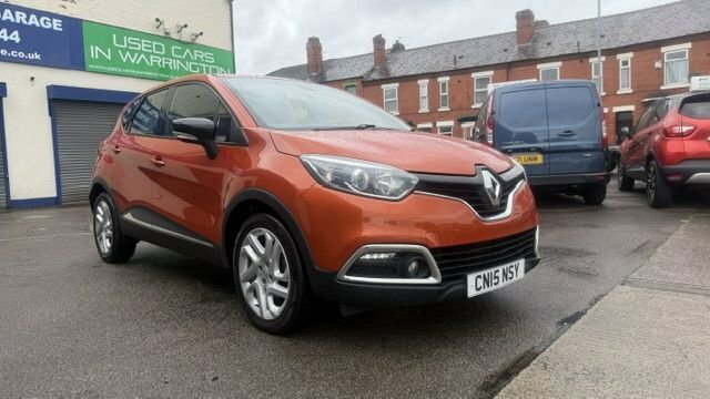 Renault Captur 1.5L Dynamique Medianav Orange