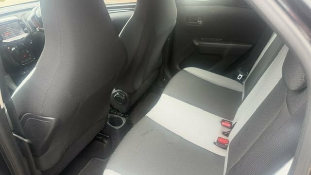 Toyota Aygo 1L X-clusiv YR65XHG Black #5