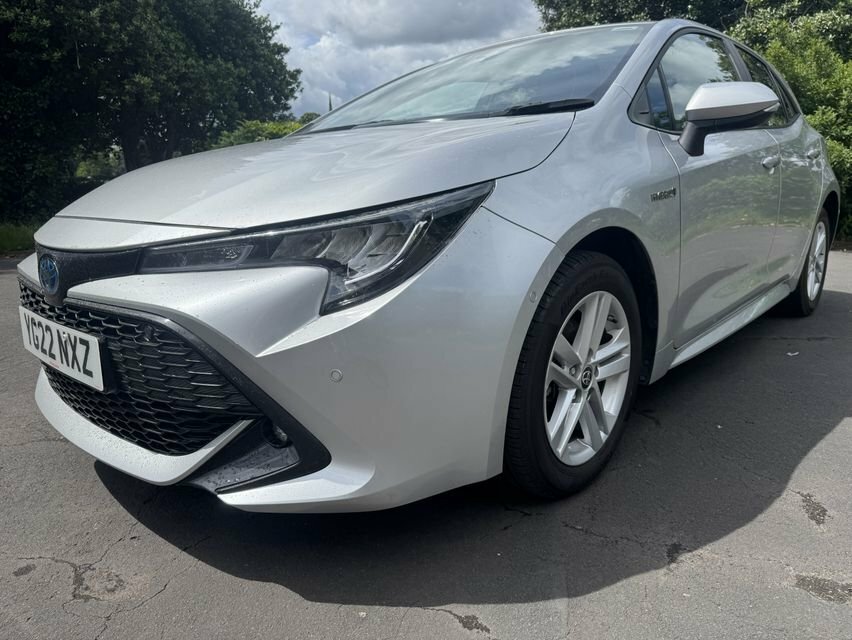 Toyota Corolla 1.8L Icon Tech Silver #3