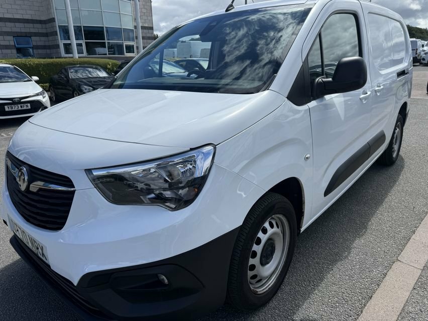 Vauxhall Combo 1.5L Edition White #3
