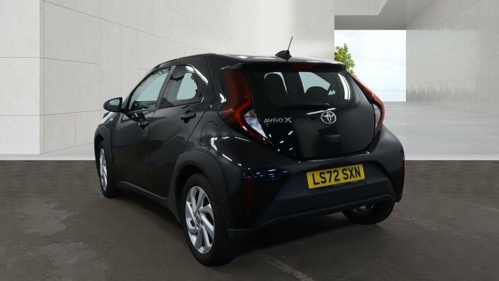 Toyota Aygo X 1L Pure Black #3