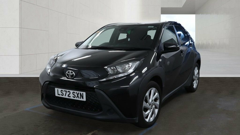 Toyota Aygo X 1L Pure Black #2