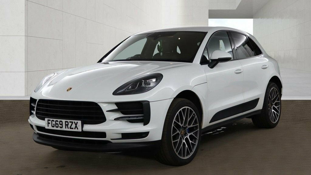 Porsche Macan 2L Null White #2