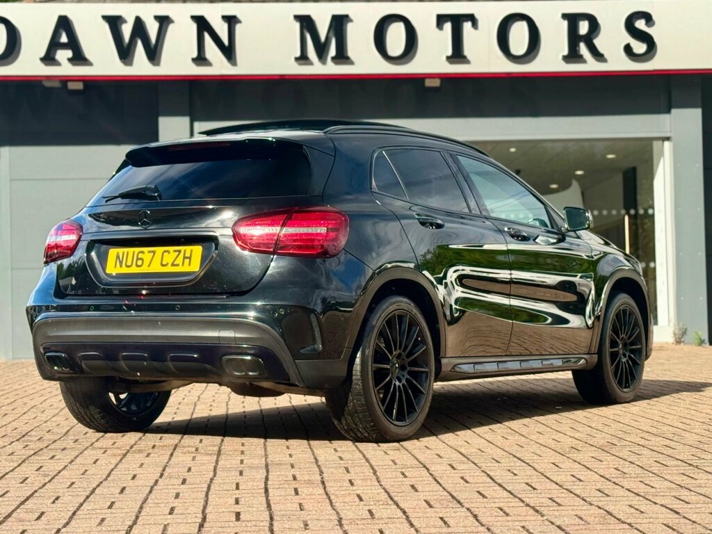 Mercedes-Benz GLA Class Gla 220 D Black #30