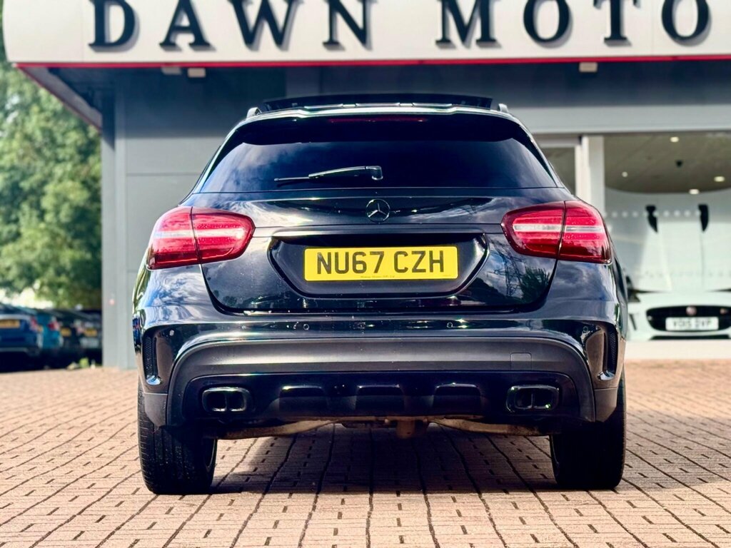 Mercedes-Benz GLA Class Gla 220 D Black #10