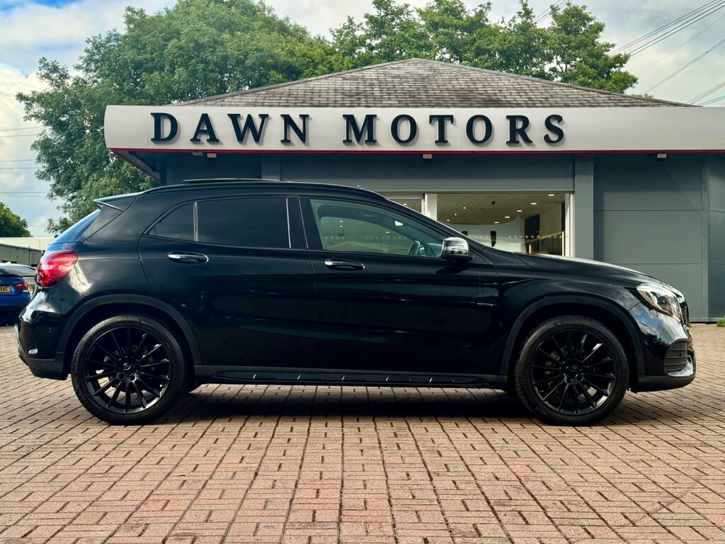 Mercedes-Benz GLA Class Gla 220 D Black #11