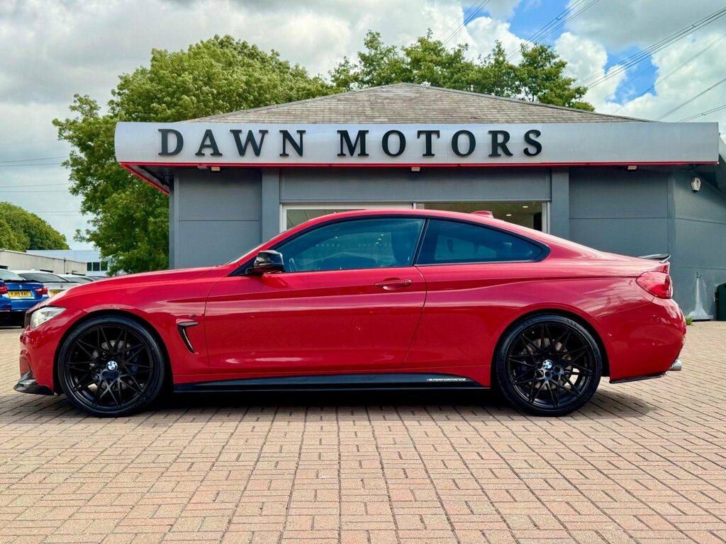 BMW 4 Series Black #10