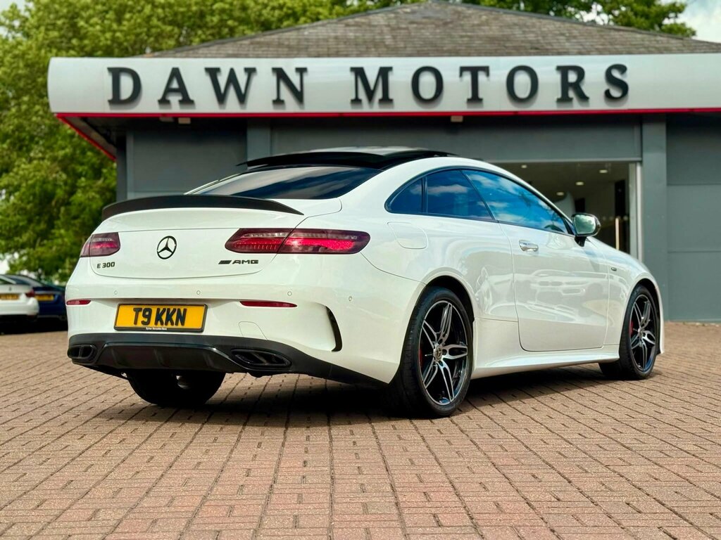 Mercedes-Benz E Class 2.0 E300 Amg Line Premium G-tronic Euro 6 Ss White #2