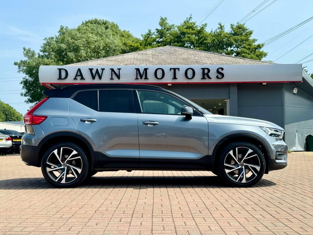 Volvo XC40 2.0 T5 R-design Pro Awd Euro 6 Ss BX19GKZ Grey #2