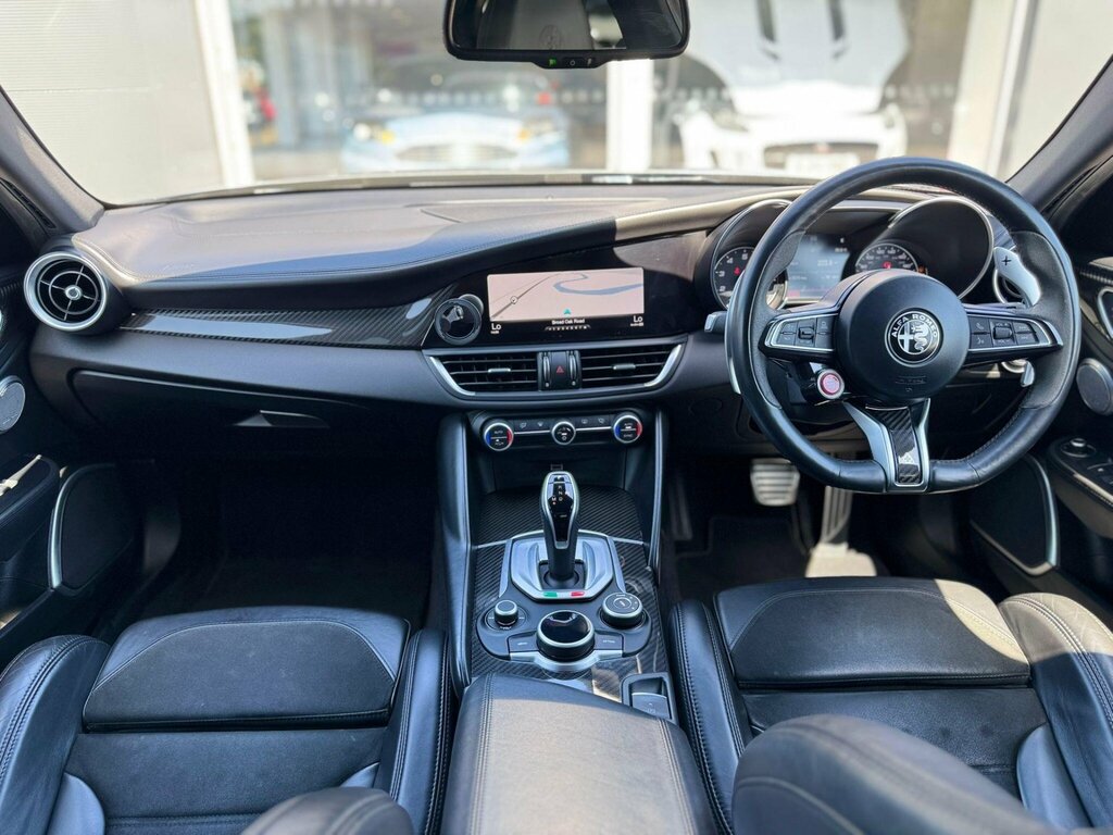 Alfa Romeo Giulia 2.0L Tb 280 Bhp Red #15