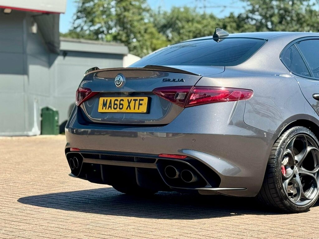 Alfa Romeo Giulia 2.0L Tb 280 Bhp Red #11