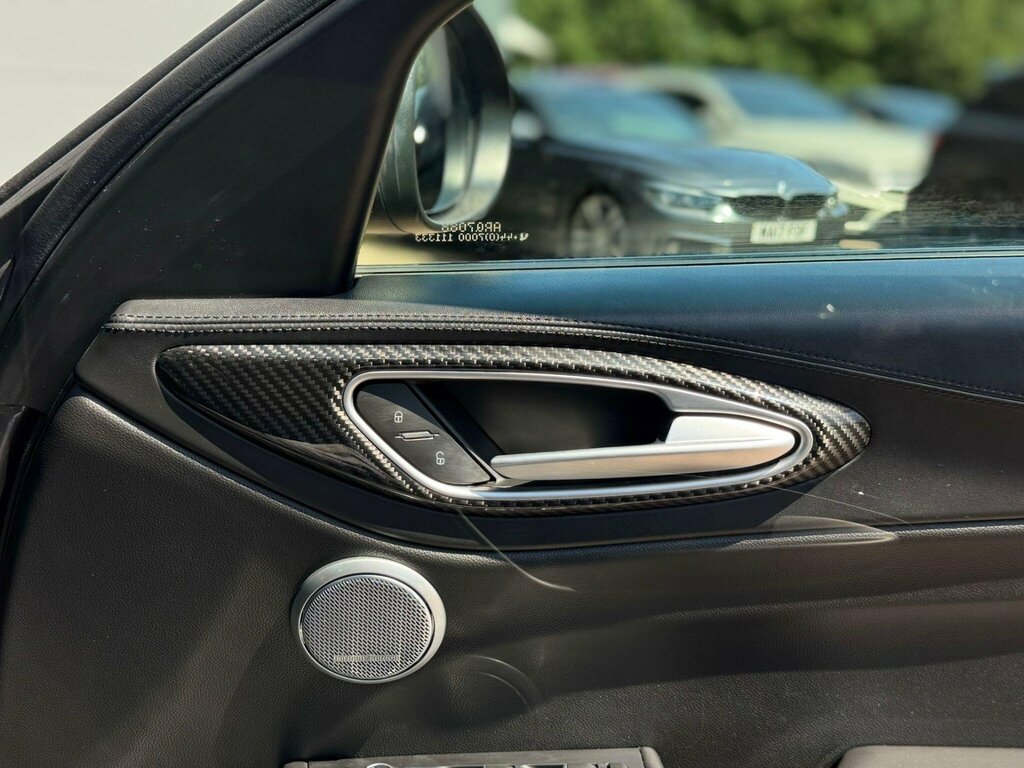 Alfa Romeo Giulia 2.0L Tb 280 Bhp Red #38
