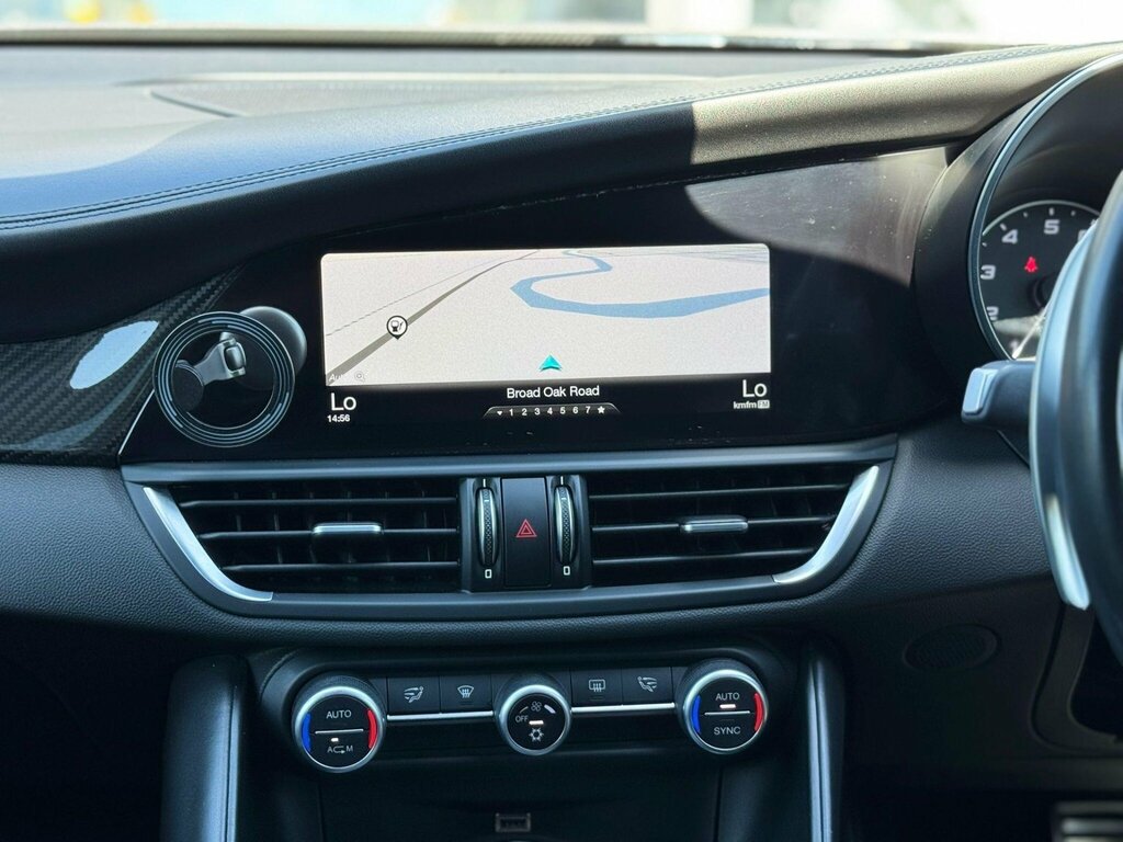 Alfa Romeo Giulia 2.0L Tb 280 Bhp Red #30