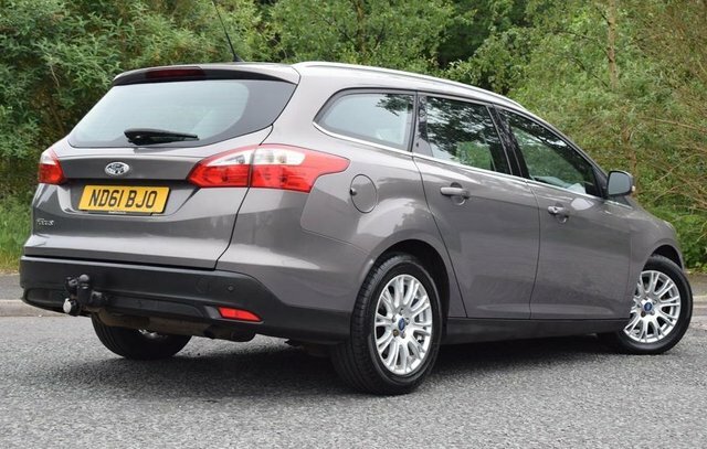 Ford Focus 1.6 Titanium Estate ND61BJO Brown #4