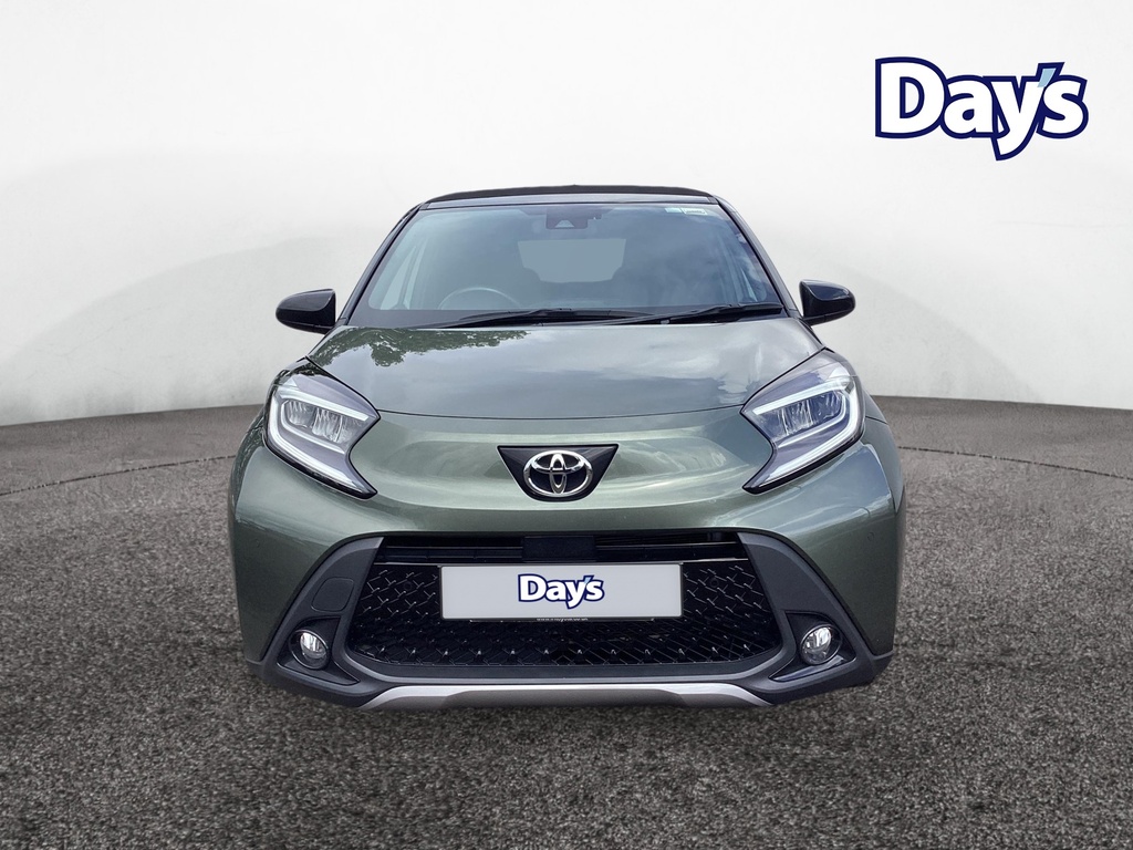 Toyota Aygo X 1.0 Vvt-i Exclusive Hatchback X-shift E Green #4