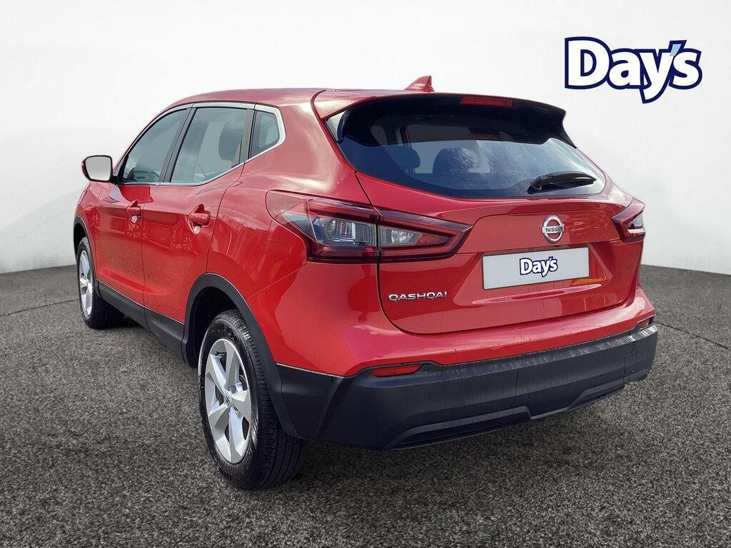 Nissan Qashqai 1.3 Dig-t Acenta Premium Suv Eur Red #6