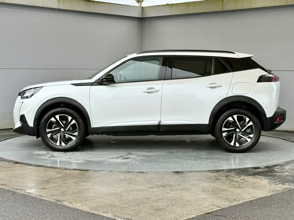 Peugeot 2008 1.2 Puretech Allure Premium Ps White #4