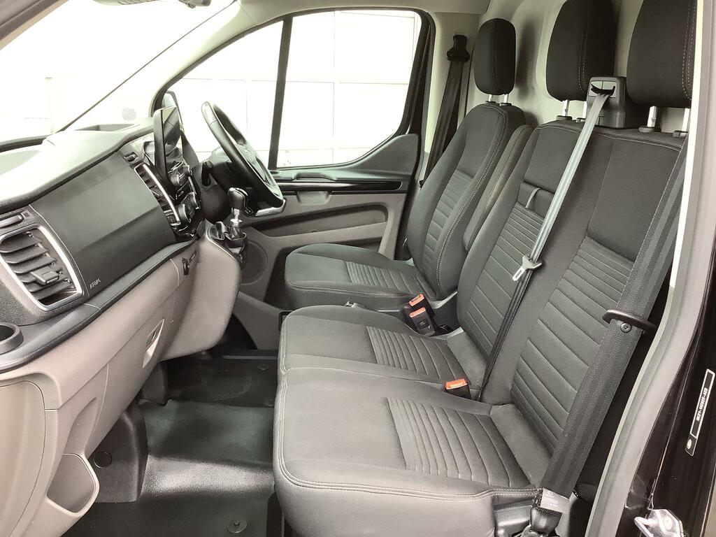 Ford Transit Custom 300 Limited Panel Van 2.0L 130 Ps 6 Spe Black #4