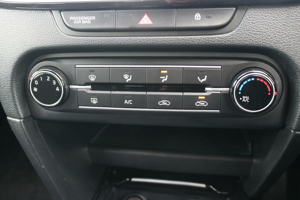 Kia Xceed Xceed 1.0 T-gdi 3 Suv Euro 6 S Silver #17