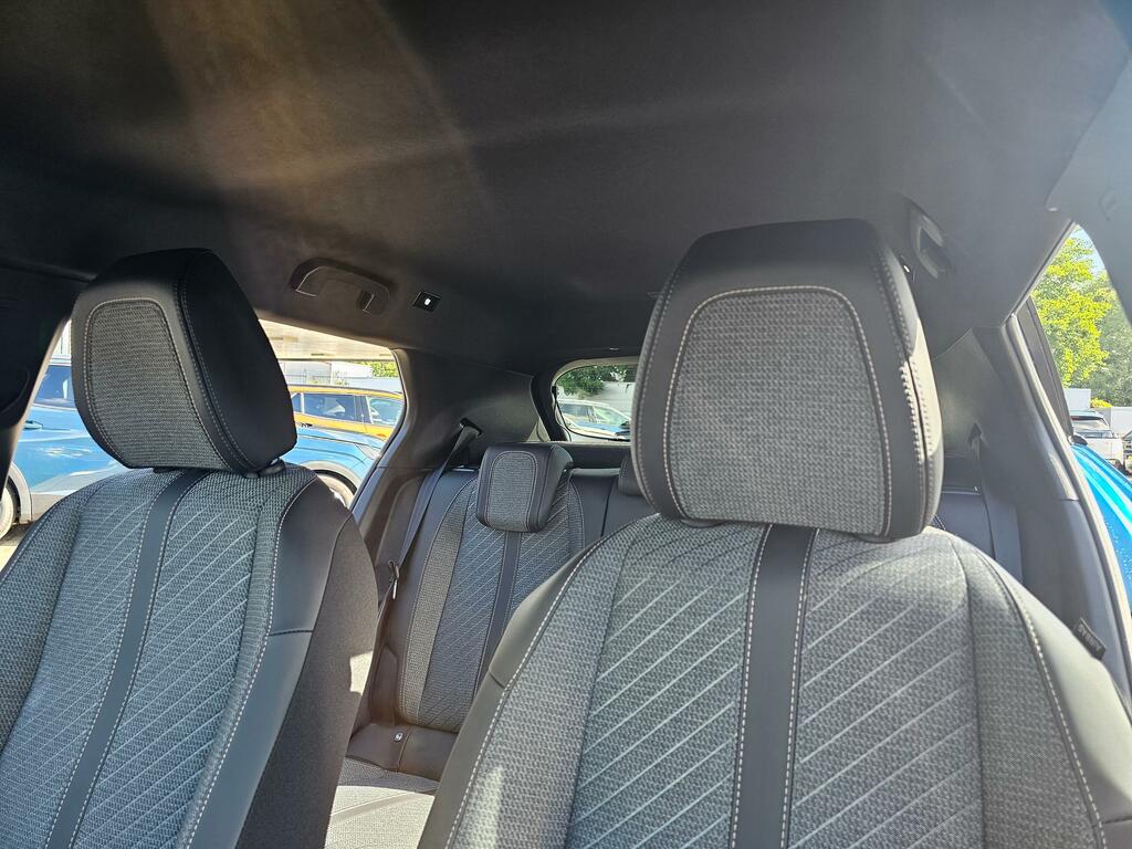 Peugeot 2008 Allure Black #27