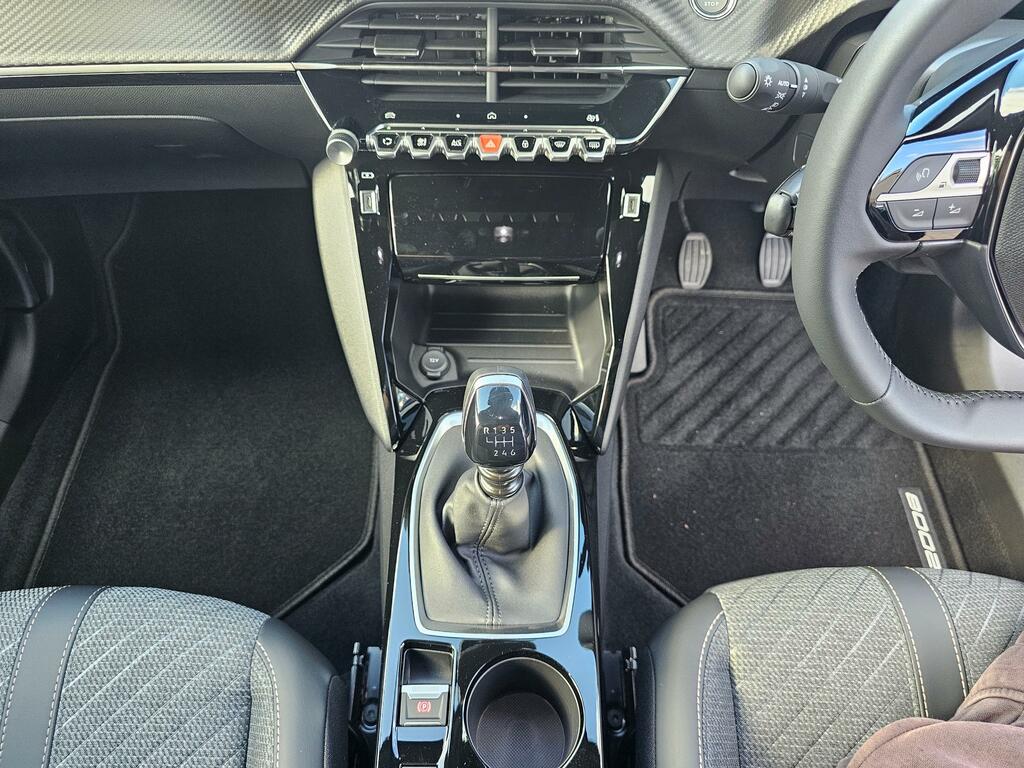 Peugeot 2008 Allure Black #19