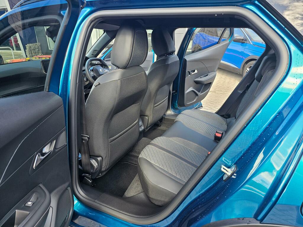 Peugeot 2008 Allure Black #23