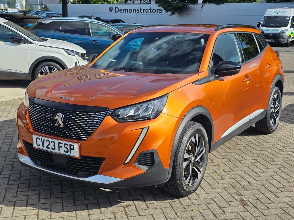 Peugeot 2008 1.2 Puretech Allure Premium Suv Manua CV23FSP Orange #3