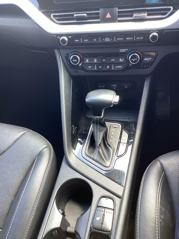 Kia Niro 4 White #27