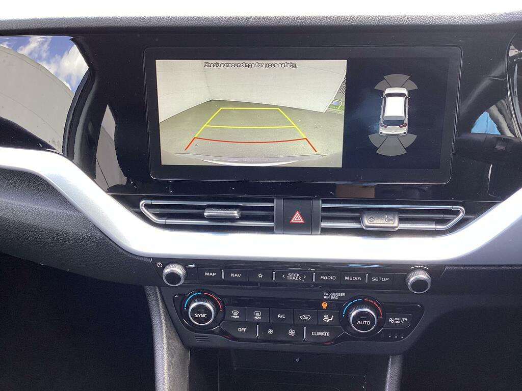 Kia Niro 4 White #24