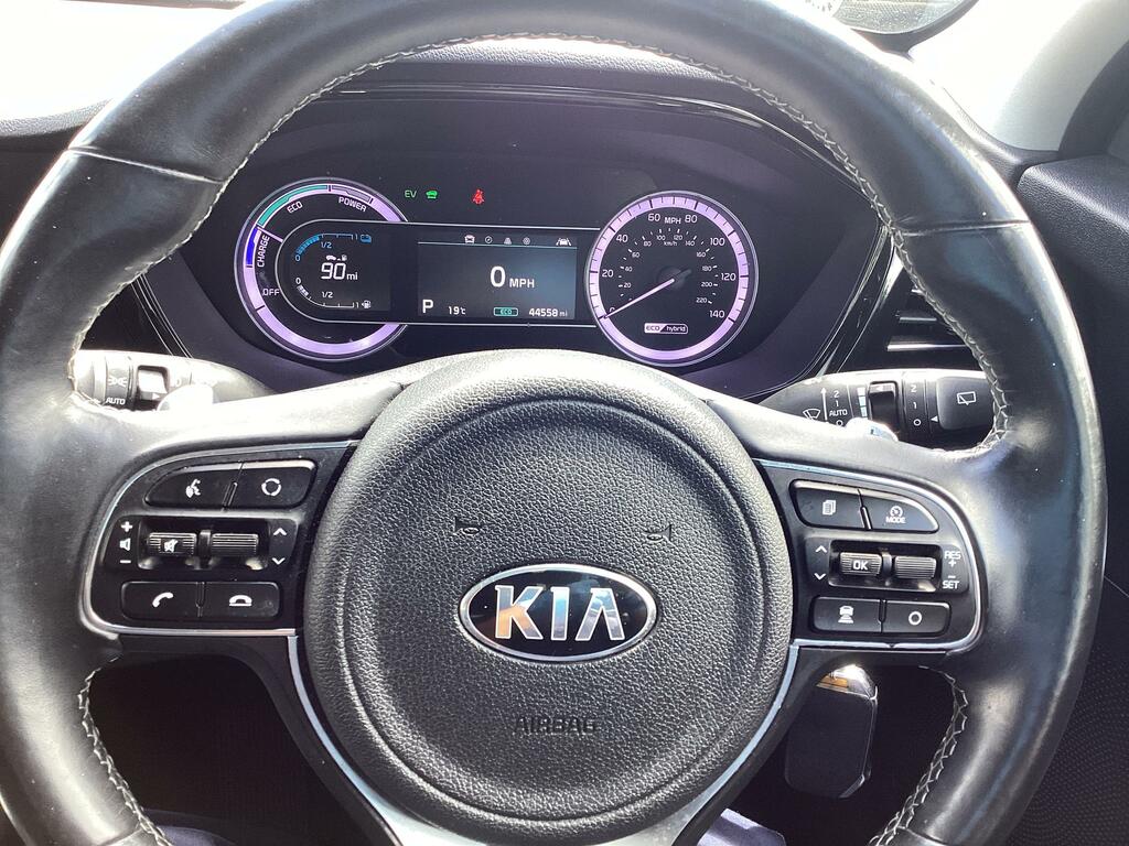 Kia Niro 4 White #28