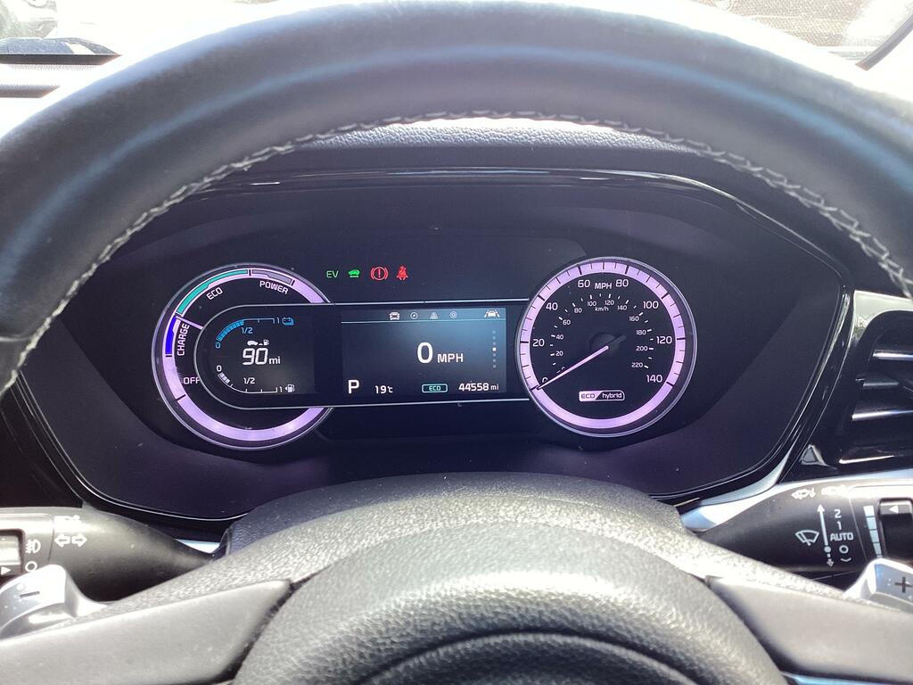 Kia Niro 4 White #23