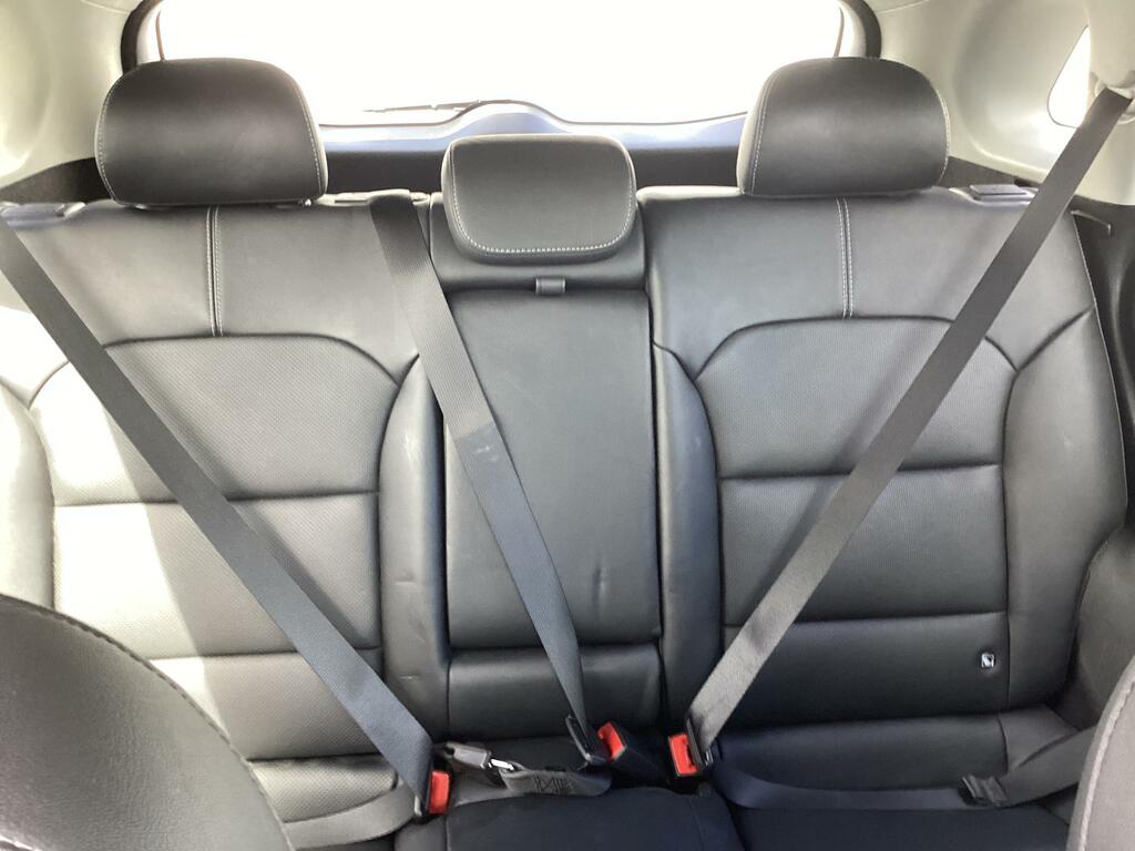 Kia Niro 4 White #40