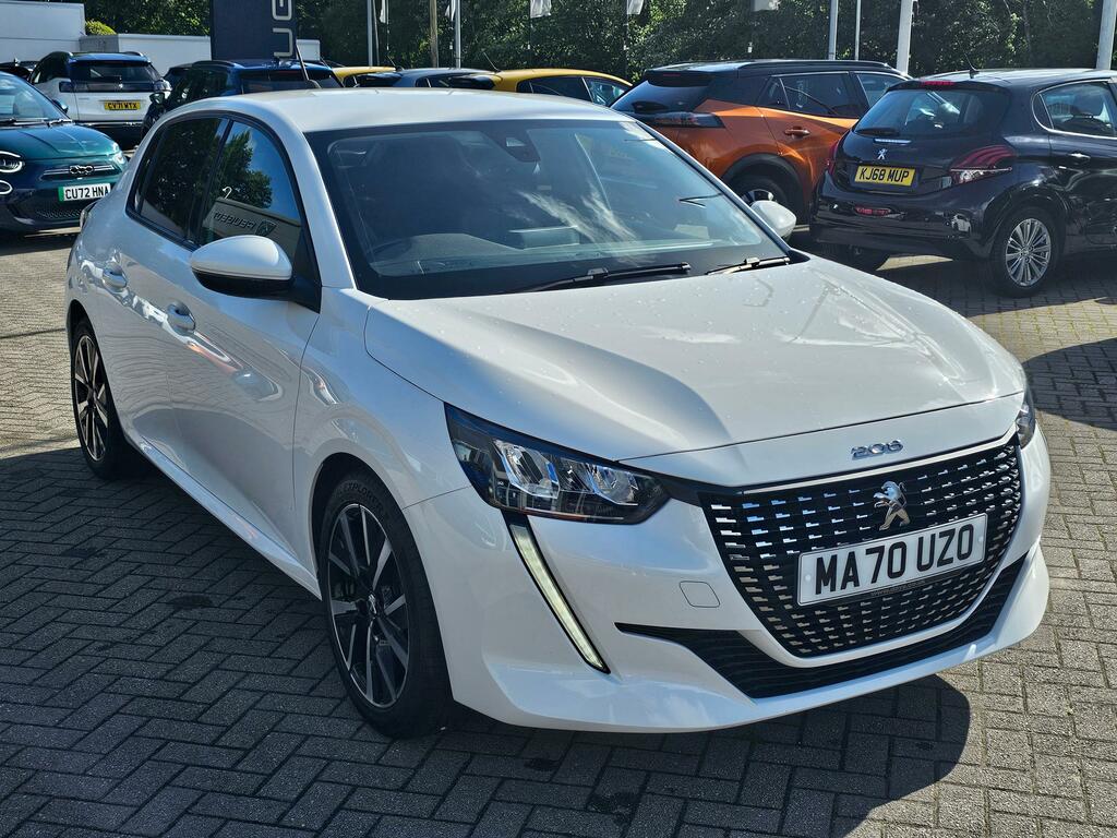 Peugeot 208 1.2 Puretech Allure Hatchback Eu White
