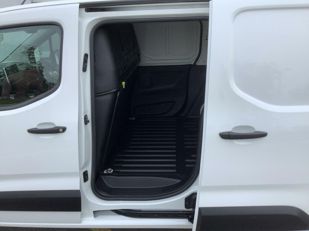 Toyota Proace City Icon L1 Panel Van 6Dr 1.5 Bluehdi 100Ps 5 White #5
