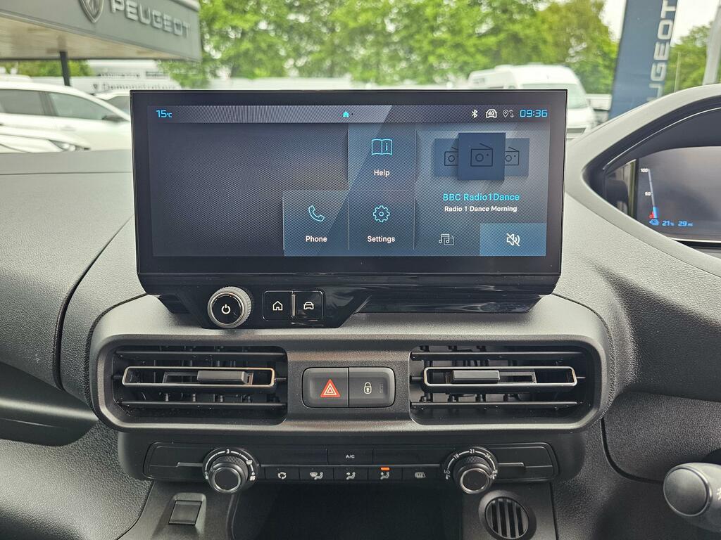 Peugeot E-Partner 52 Kwh 136 Bhp Standard Professional White #17