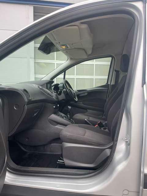 Ford Transit Courier Trend White #13