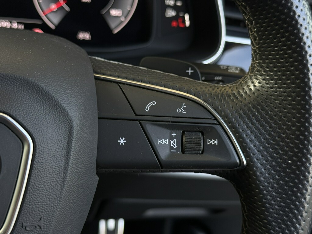 Audi Q7 55 Tfsi Quattro S Line Tiptronic 2023 Black #39