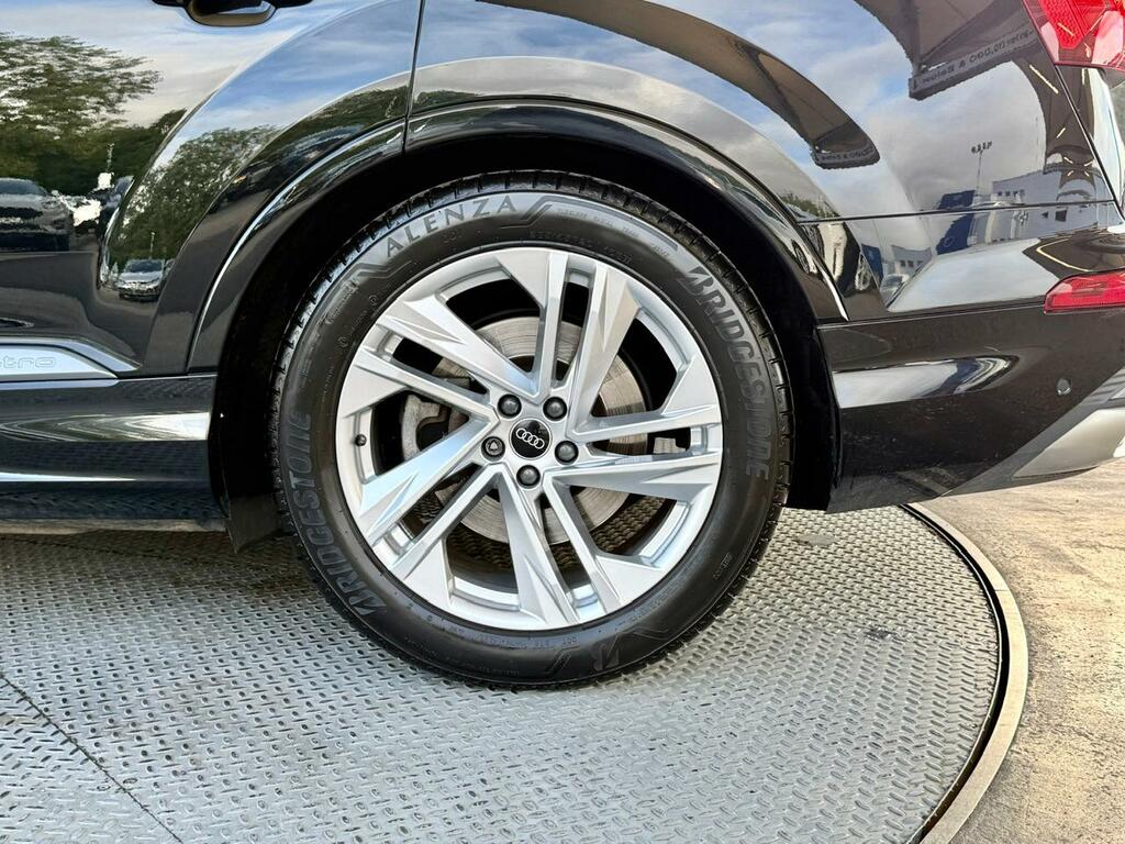 Audi Q7 55 Tfsi Quattro S Line Tiptronic 2023 Black #46