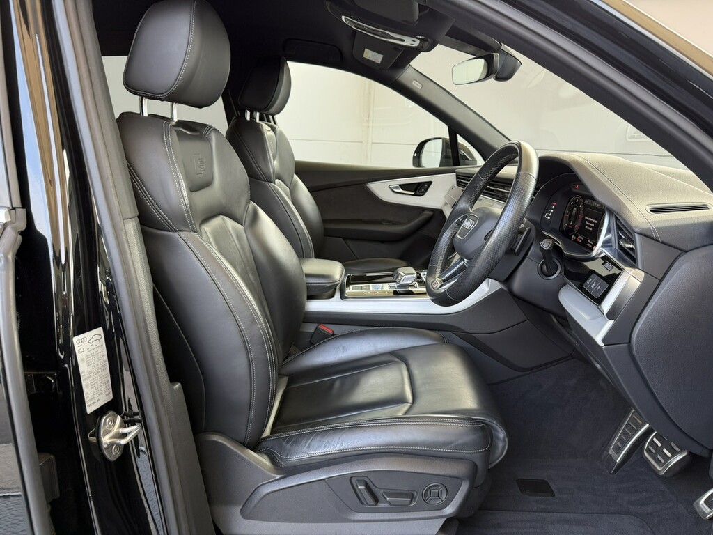 Audi Q7 55 Tfsi Quattro S Line Tiptronic 2023 Black #24