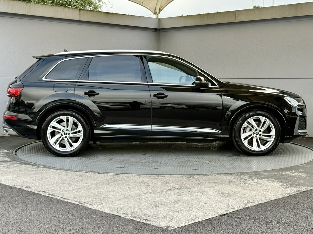 Audi Q7 55 Tfsi Quattro S Line Tiptronic 2023 Black #9
