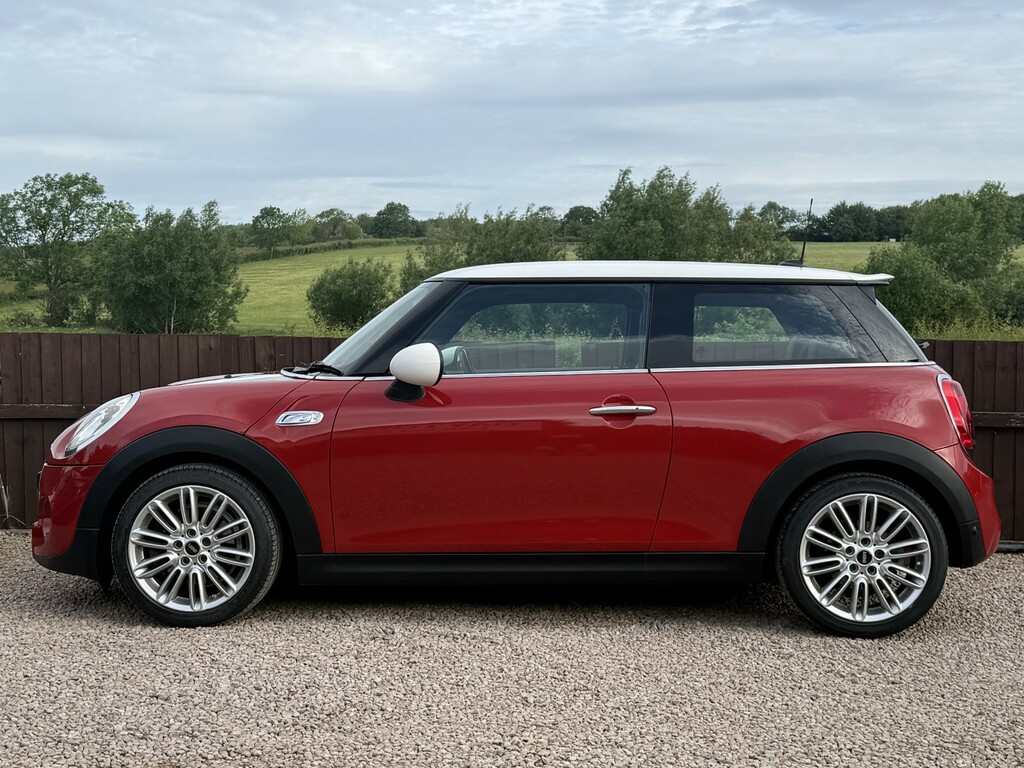 Mini Hatch 2.0 Cooper S 3-Door Hatch Red #2