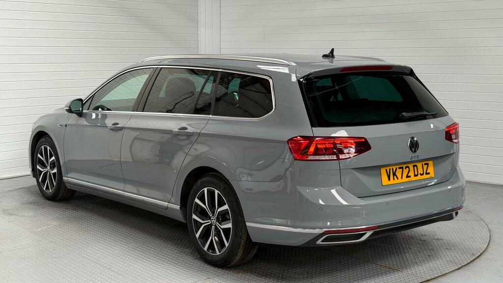 Volkswagen Passat 2.0 Tdi Evo Scr R-line Dsg #8