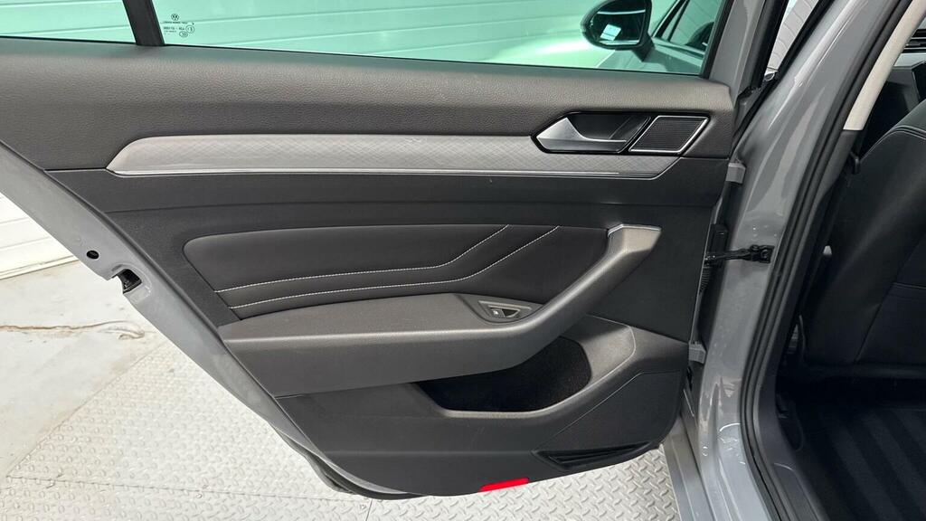 Volkswagen Passat 2.0 Tdi Evo Scr R-line Dsg #47