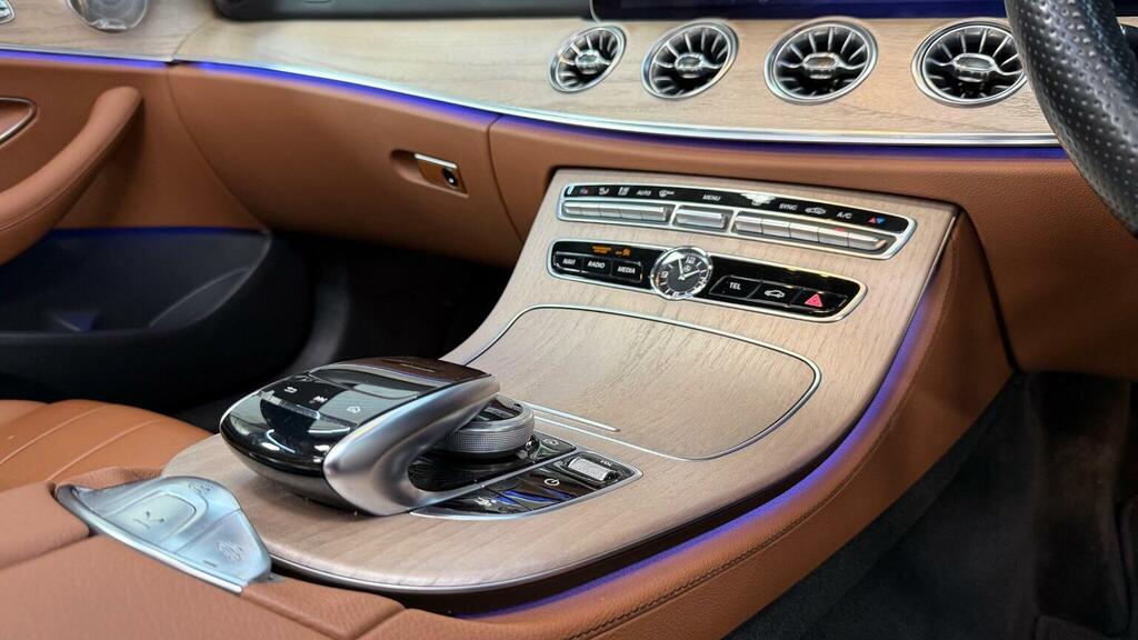 Mercedes-Benz E Class Black #30