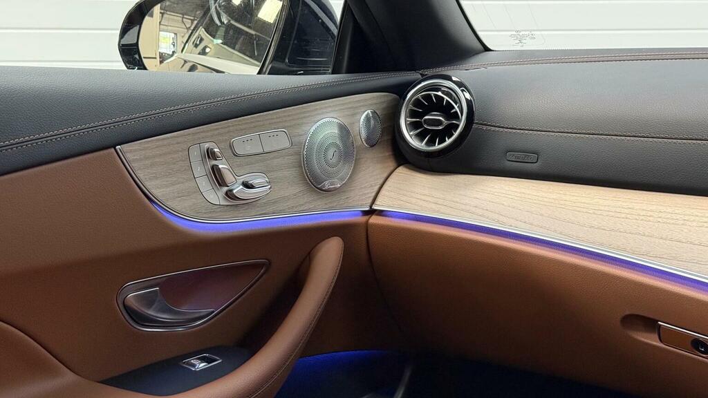 Mercedes-Benz E Class Black #17